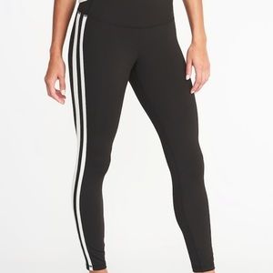 Old Navy 7/8 Side Stripe Compression Leggings